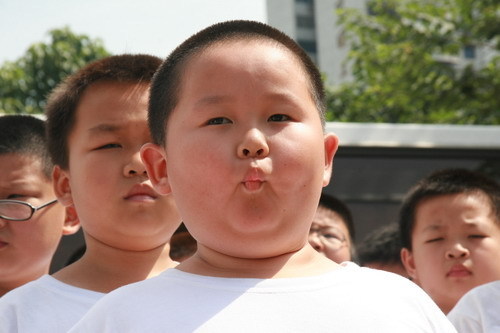 上海热线健康频道-- 中国男孩体质差 大多 胖无