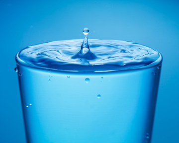上海热线健康频道-- 白开水是最佳减肥饮品