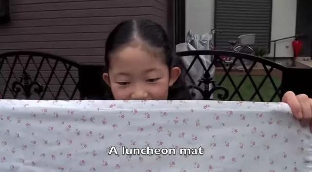 日本小学生一顿午餐获10万个赞 每个学生都自备“秘密武器”