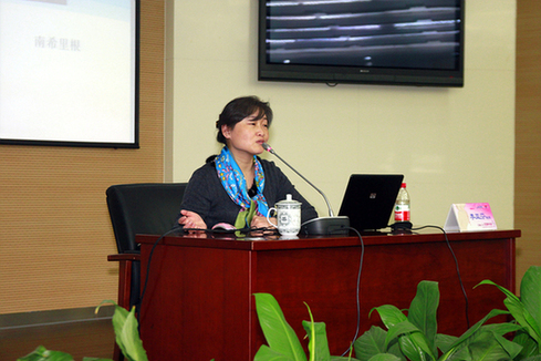 李亚芬教授乳腺讲座现场反响热烈